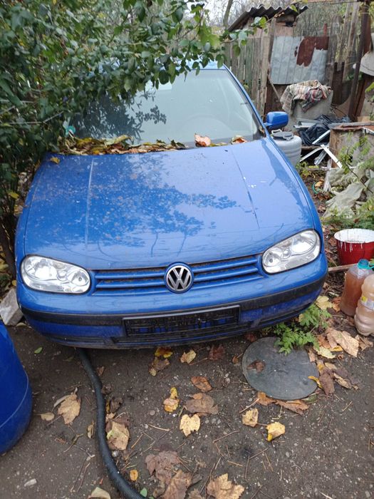De vanzare golf 4 ptr