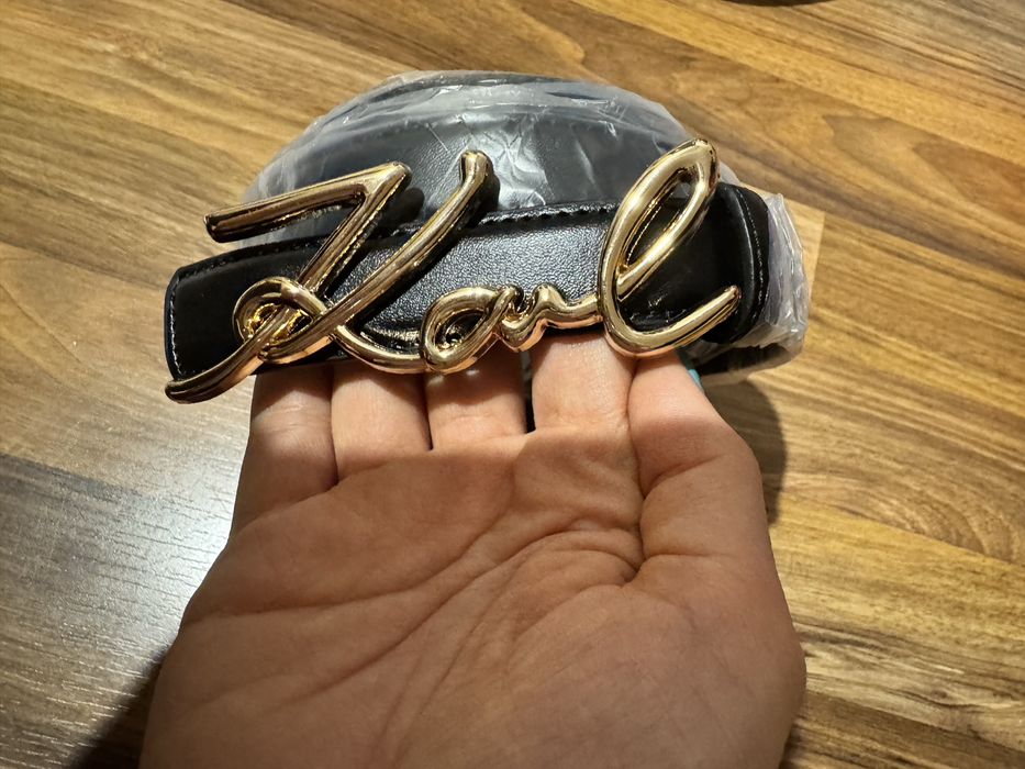 Колани карл лагерфелд и пинко