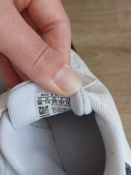 Детски маратонки на адидас