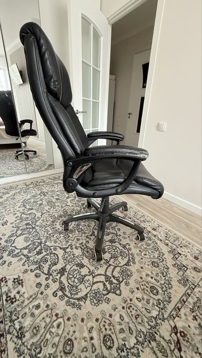 Продам кресло б/у