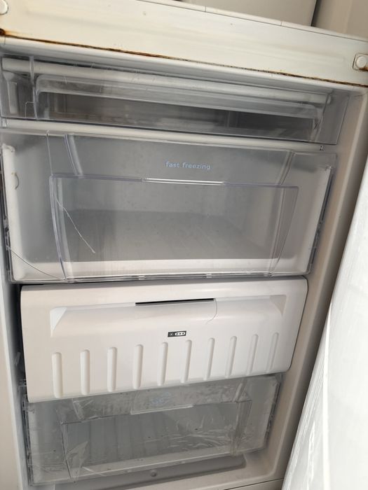 Продам холодильник б/у в рабочем состоянии