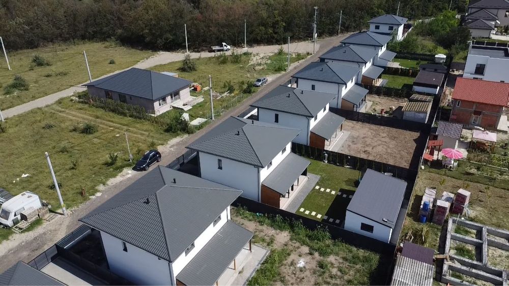 Case noi de vânzare(Pompa de căldură +PANOURI FOTOVOLTAICE)