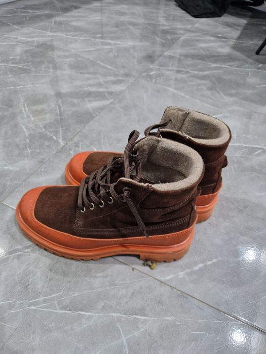 Încălțăminte second hand