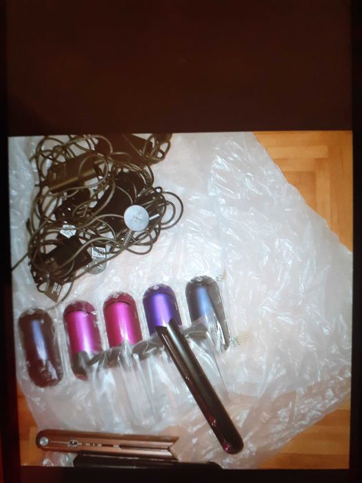 Dyson placă păr coral