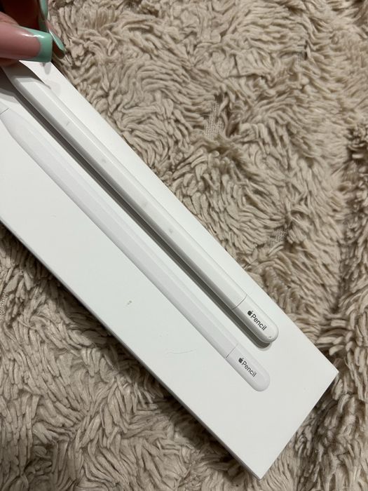 Продам IPad A16 + стилус срочно