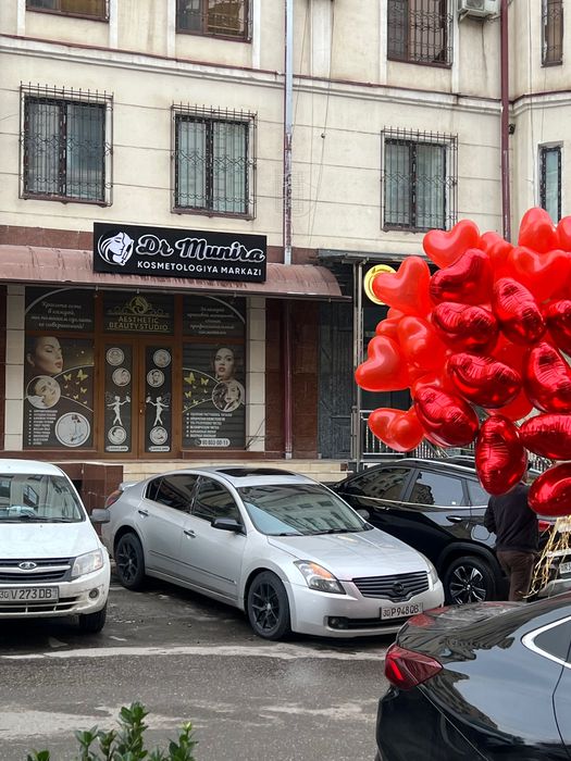 Nissan altima sotiladi