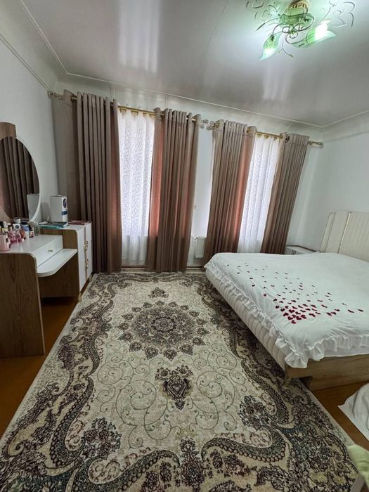 3 xonali hovli sotiladi