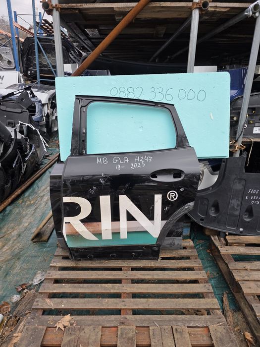 Mercedes benz GLA 247 19- задна лява врата  2023