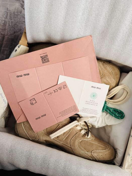 Кроссовки new balance x miu miu