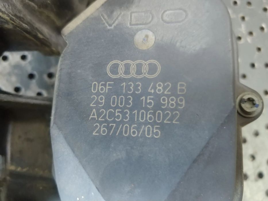 galerie admisie cu clapete si motoras  2.0 tfsi bwj  skoda octavia 2  06f133201p  06f133482b