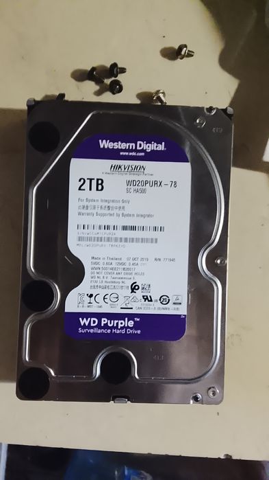 продам HDD 2TB новый