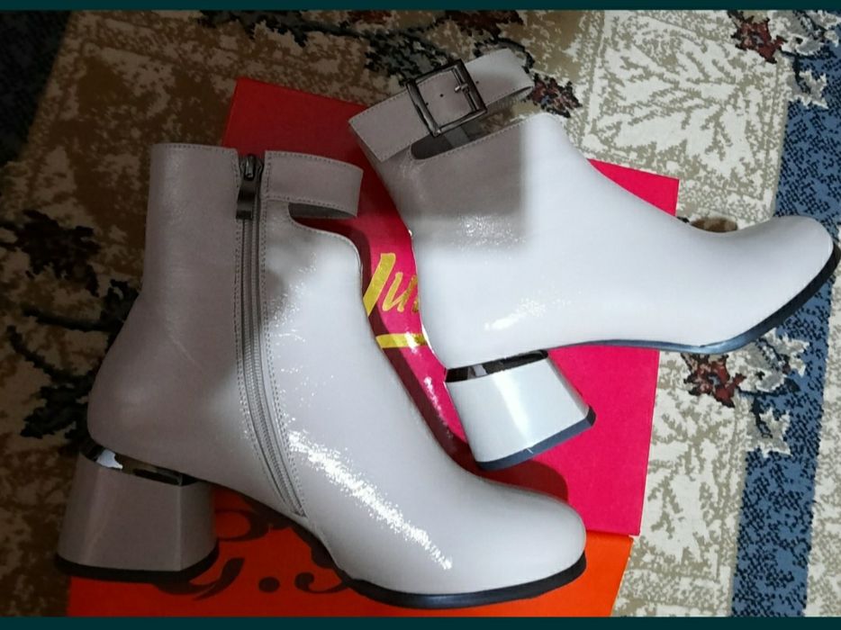 Сапоги  13000 тенге