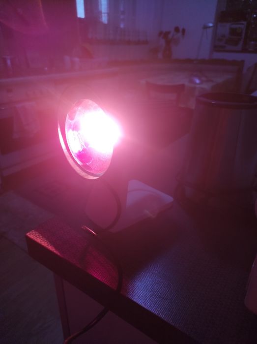 Lampă infraroșu nemțească