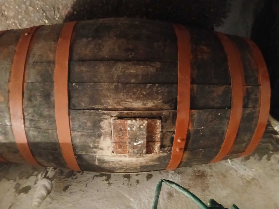 Дъбово буре за вино, 220 л