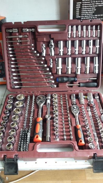 216-предмет набор инструментов и ключей