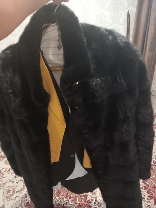 Продам норковую шубу