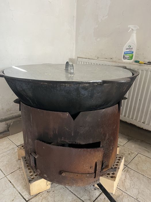 Чугунный казан 100л с учагом и крышкой (б/у)