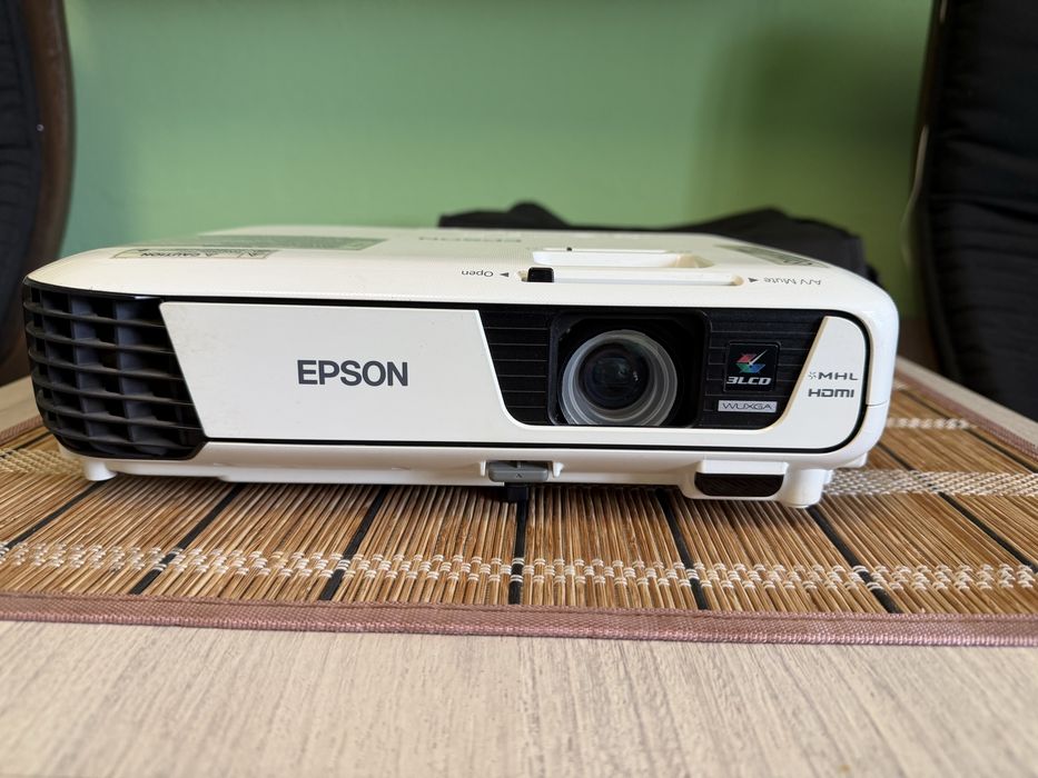 Videoproiector  Epson