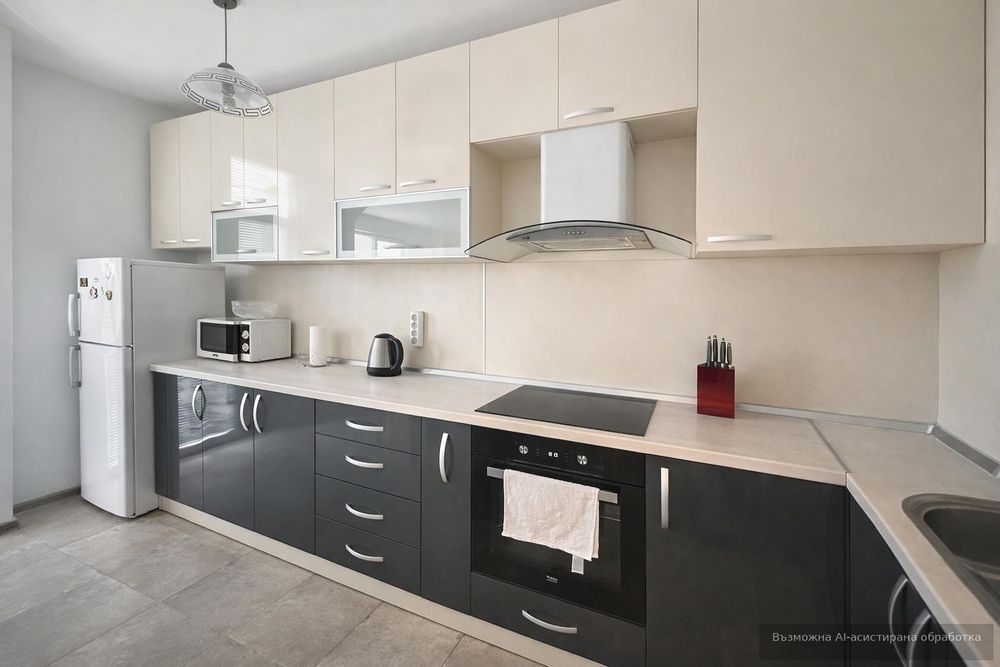 Дава се под наем Тристаен апартамент в Варна, Център - 90 кв.м за 760 € - Снимка #1