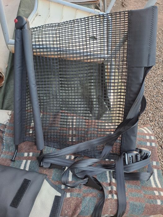 Vând plasă protectie porbagaj pentru câini. Pentru volvo xc60 2014