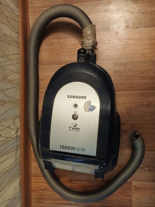 Пылесос 5000 тенге