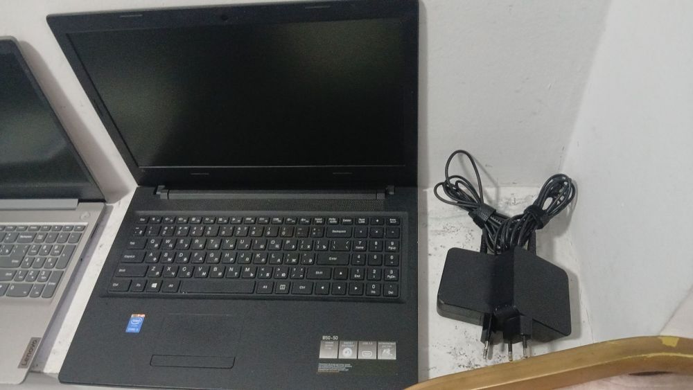 Ноутбук сатылады