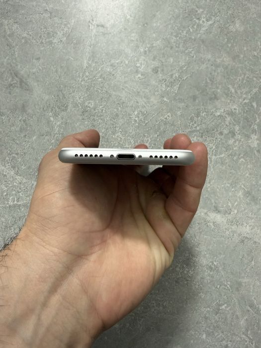 iPhone 8 64GB Silver