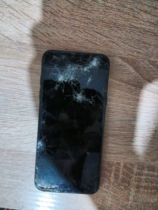 Samsung galaxy а6 на запчасти