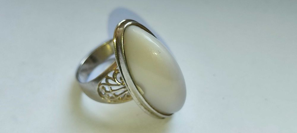 Серебряное кольцо с КАХОЛОНГ ом