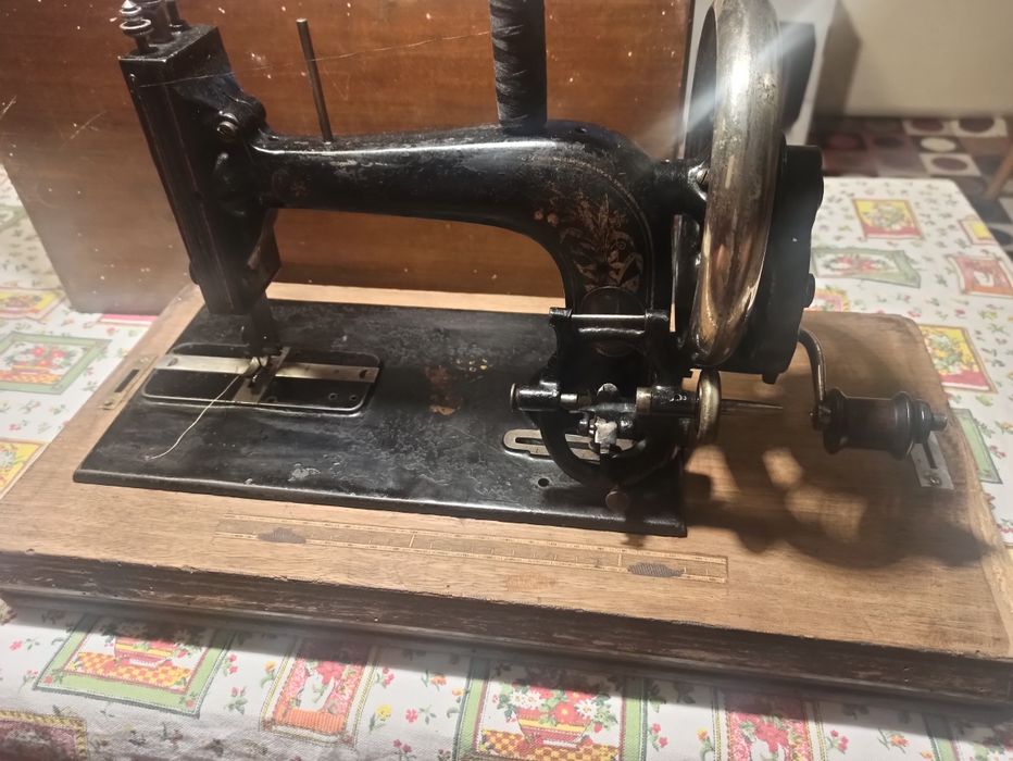 Шевна машина много стара
