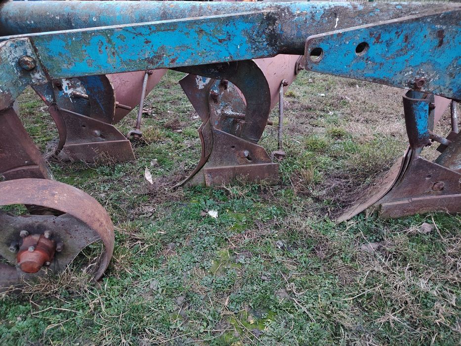 Plug de vânzare romanesc