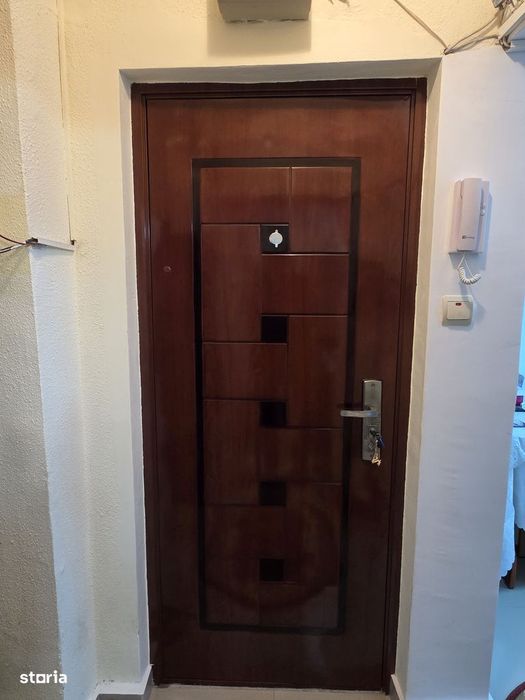 Apartament 2 camere etaj 2 zona Casa de Cultura Adjud