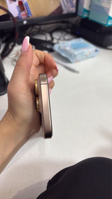 IPhone 16 pro продается