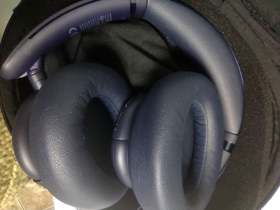 Casti SoundCore Q30(efn)