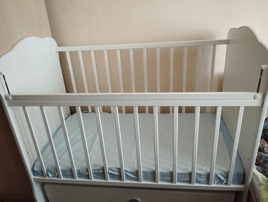 Срочно продается детская кроватка