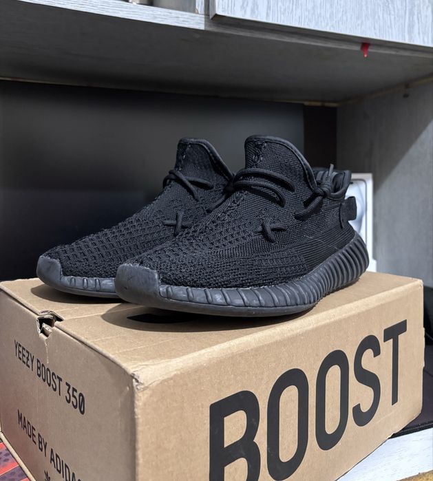 Adidas Yeezy Boost 350 V2 "Onyx"