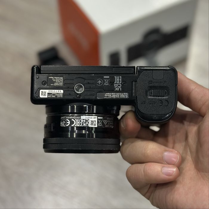 Фотоаппарат Sony ZV-E10 kit 16-50mm