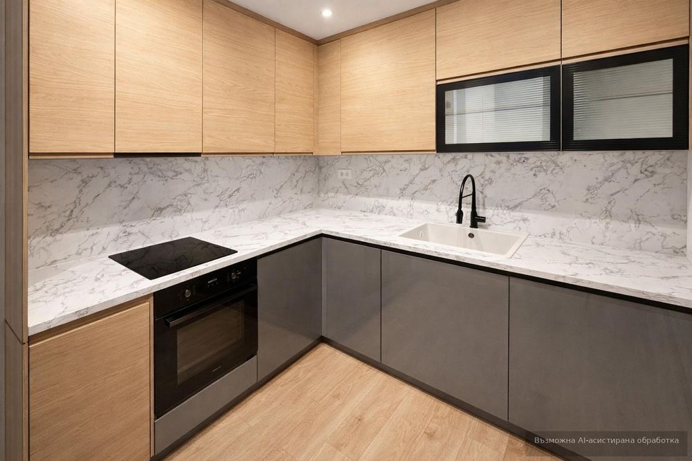 Дава се под наем Тристаен апартамент в Пловдив, Център - 80 кв.м за 997.05 € - Снимка #1