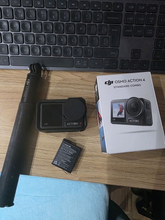 DJI Osmo Action 4 cu accesorii