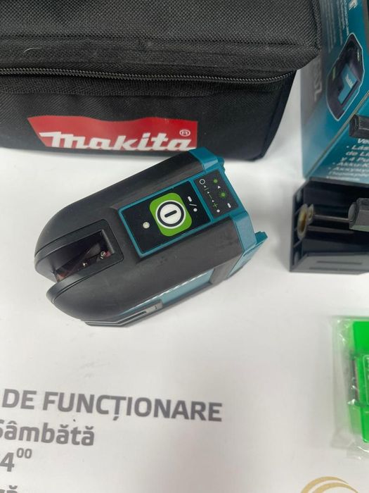 Laser de actiune Makita SK106GDZ 12V 35mm fara baterie si -A-