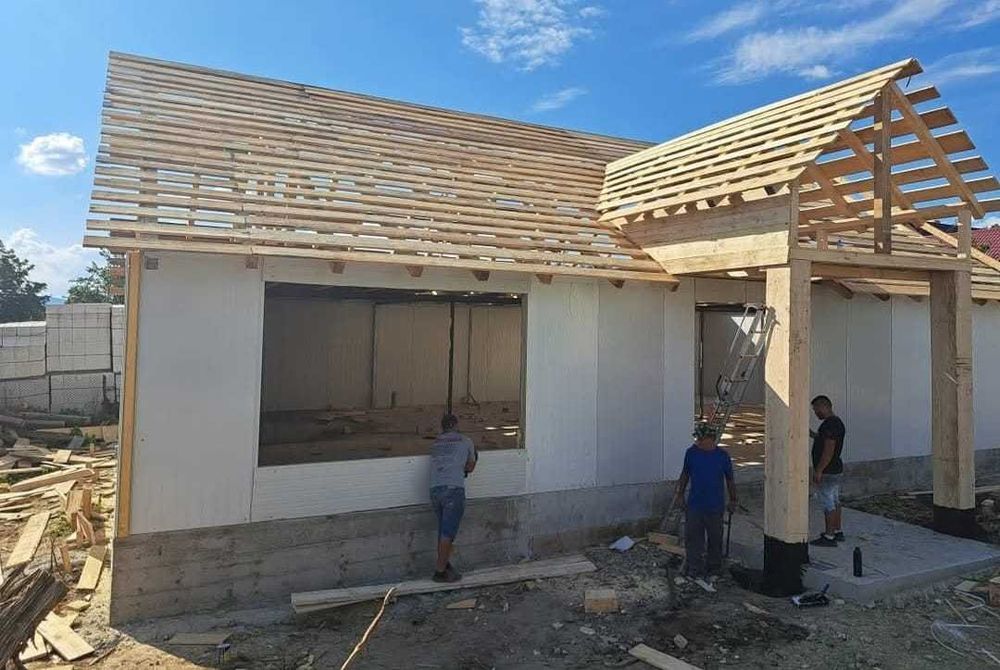 Case pe structura metalica