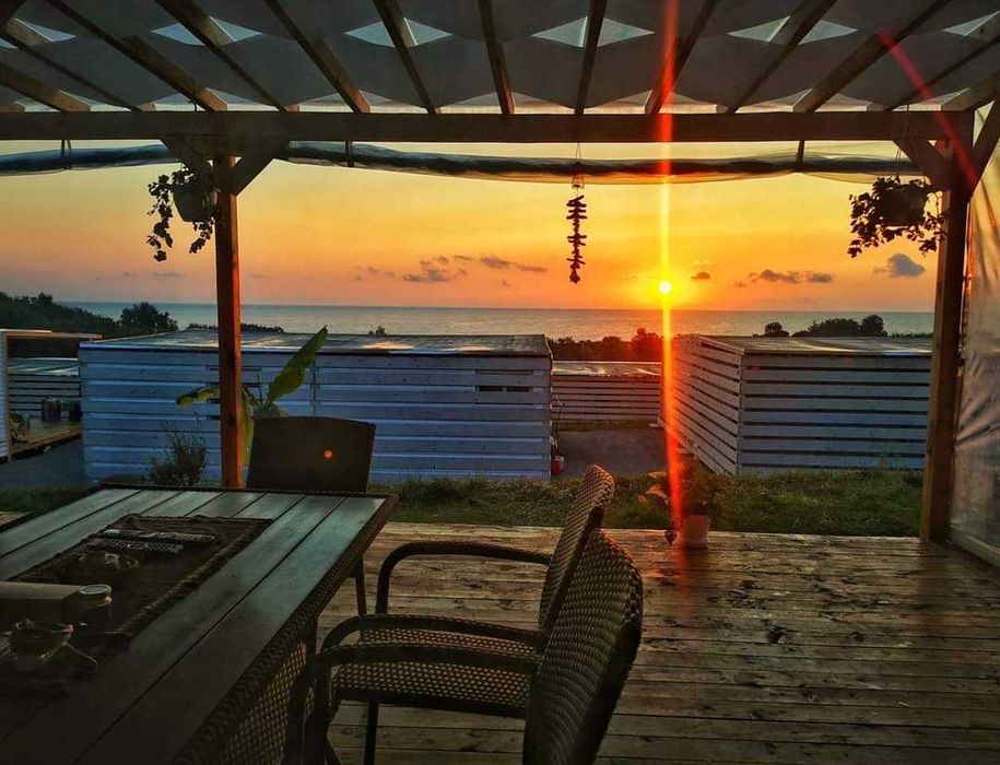 Каравани Enjoy под наем - Къмпинг Гардения