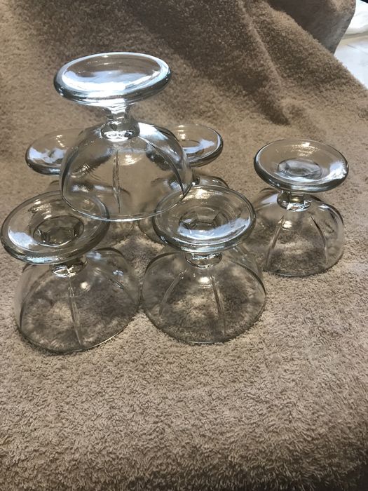 Ретро 12 бр.чинии за хран.--1965г нови Китка Н. пазар--чаши за сладол.