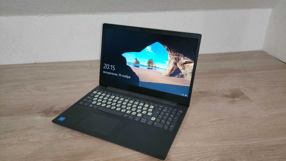 Ноутбук Lenovo V15-IGL 256 SSD NVMe