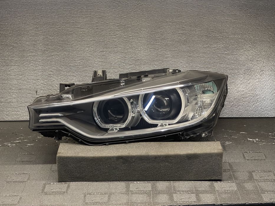 Bmw seria 3 f30 Far stanga  bixenon