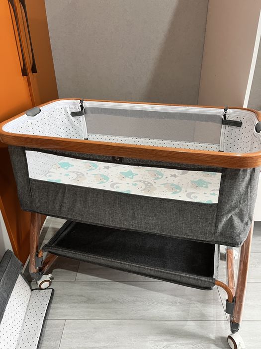 Детская кроватка манеж