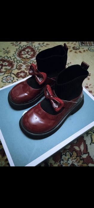 Детские обуви для девочек макаси, кеды...