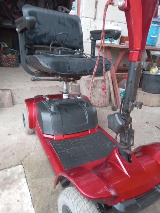Scuter de mobilitate pentru seniori
