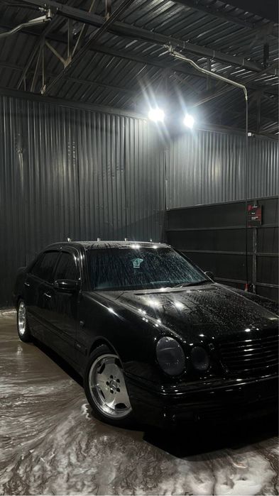 Mercedes-Benz w210 e320