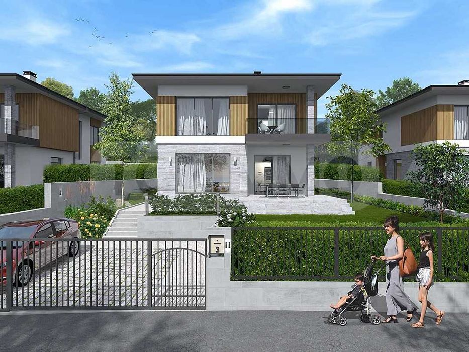 Нова двуетажна къща в село Здравец